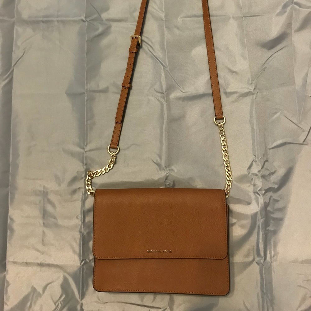 Michael Kors Gusset crossbody